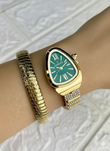 Essence D1147.170 Kadın Kol Saati | 32 mm Altın Spiral Kasa, Yeşil Kadran, Taş Detaylı Şık Tasarım