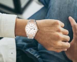 Lee Cooper LC07621.530 Erkek Kol Saati – 44mm Silver-Rose Kasa, Takvimli Şık Tasarım