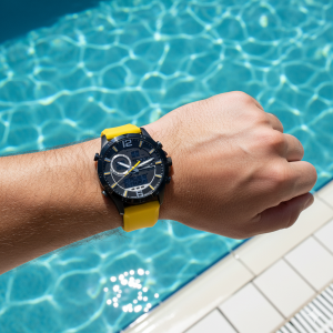 Lee Cooper LC07559.657 Erkek Kol Saati | 46 mm Siyah Çelik Kasa, Sarı Silikon Kordon, Dijital Mekanizma
